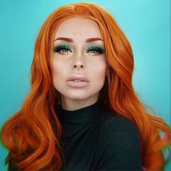 - 22” ORANGE BODY WAVY lace front wig *NEW*